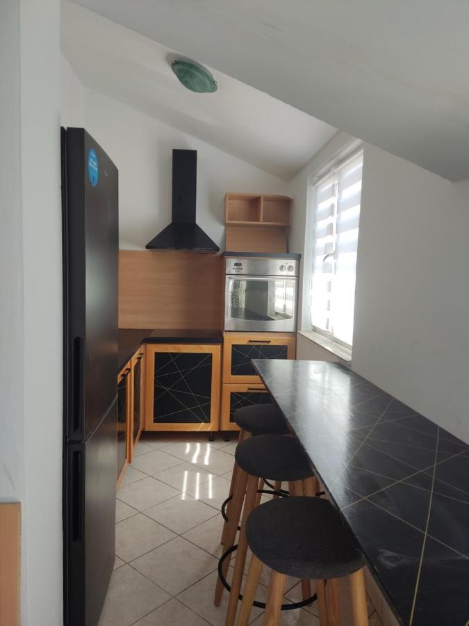 Apartments Villa Dalmatina Vodice Esterno foto