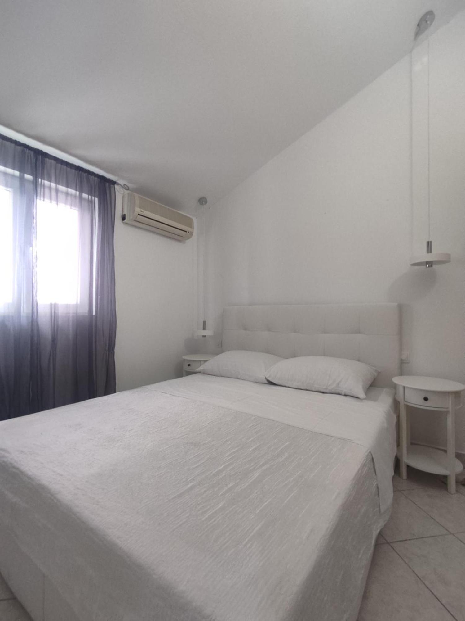 Apartments Villa Dalmatina Vodice Esterno foto