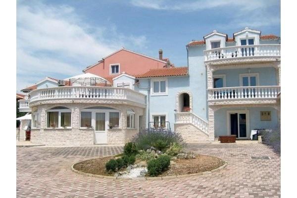 Apartments Villa Dalmatina Vodice Esterno foto